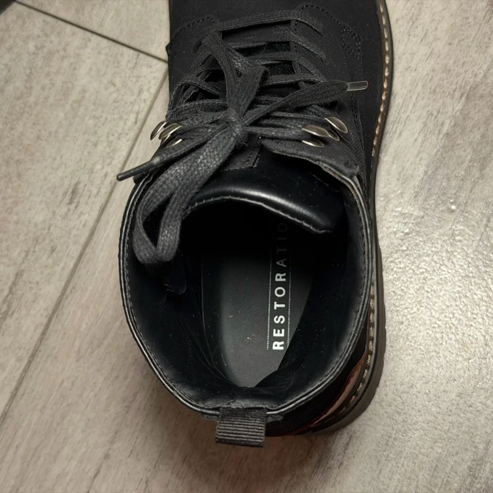 Men's Black Classic Lace-Up Boots
